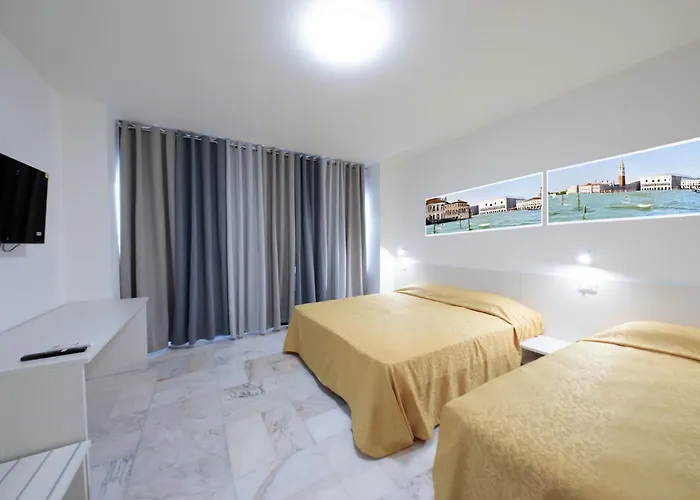 M9 Venice *